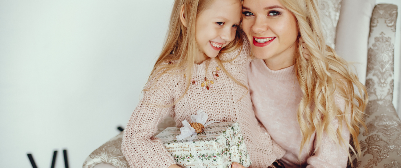 What Jewelry Is a Perfect Gift for this Mother's Day?