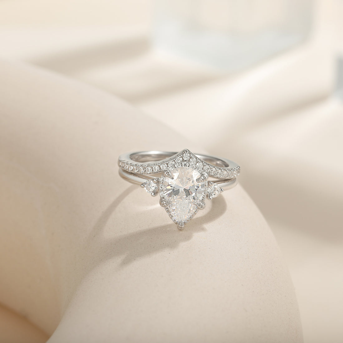 fake bridal ring sets, pear shape ring, cubic zirconia silver ring for women, affordable wedding rings, cheap wedding ring sets