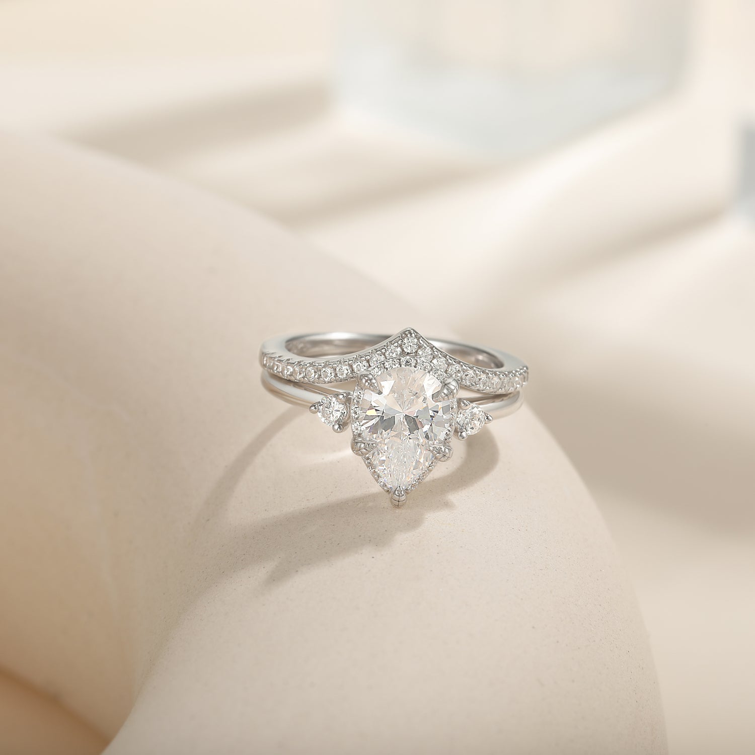 fake bridal ring sets, pear shape ring, cubic zirconia silver ring for women, affordable wedding rings, cheap wedding ring sets