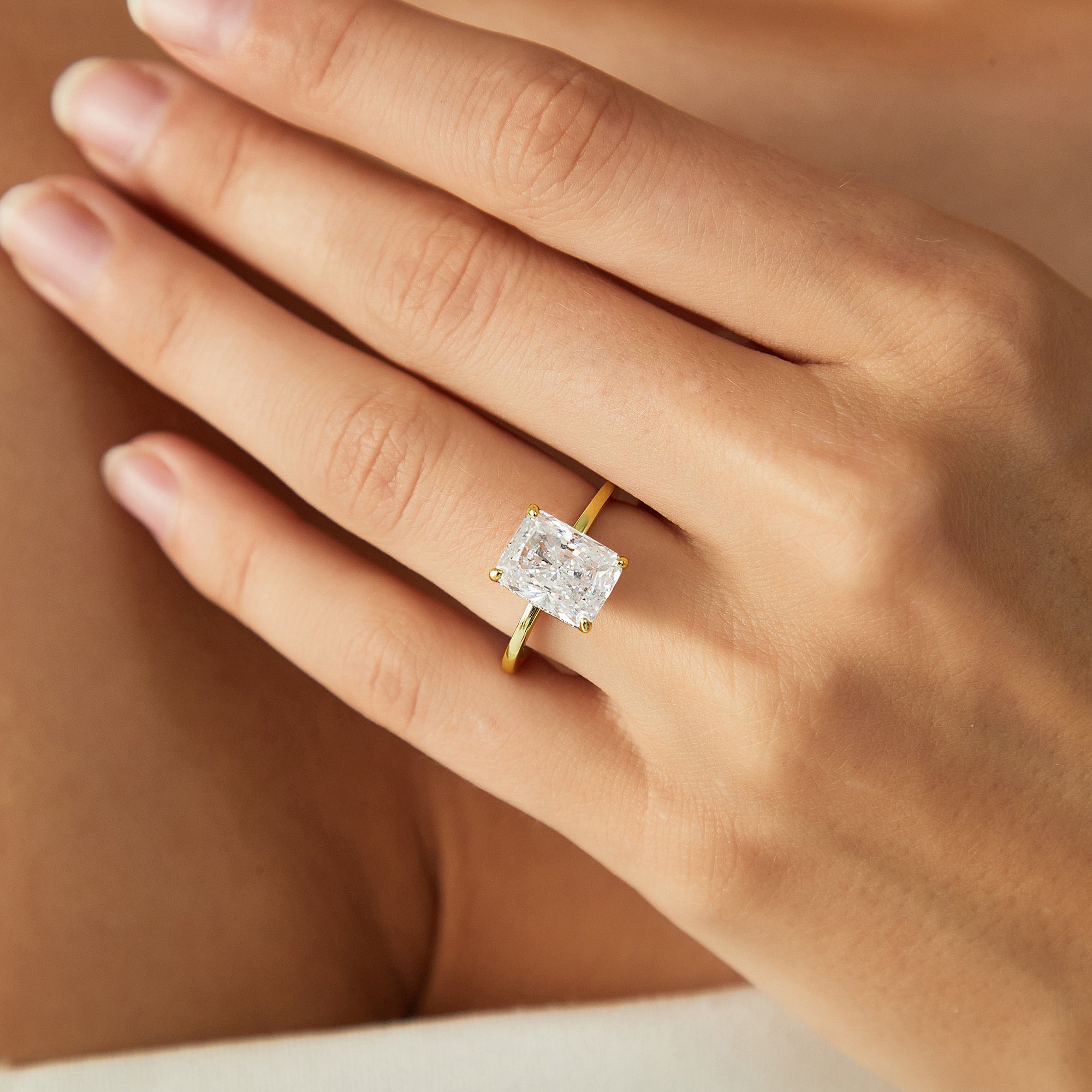 radiant cut engagement rings, radiant cut, radiant diamond, radiant cut diamond ring, radiant cut ring, radiant diamond ring, 4 carat radiant cut diamond ring, cubic zirconia engagement rings, cubic zirconia wedding rings, fake diamond rings, travel ring