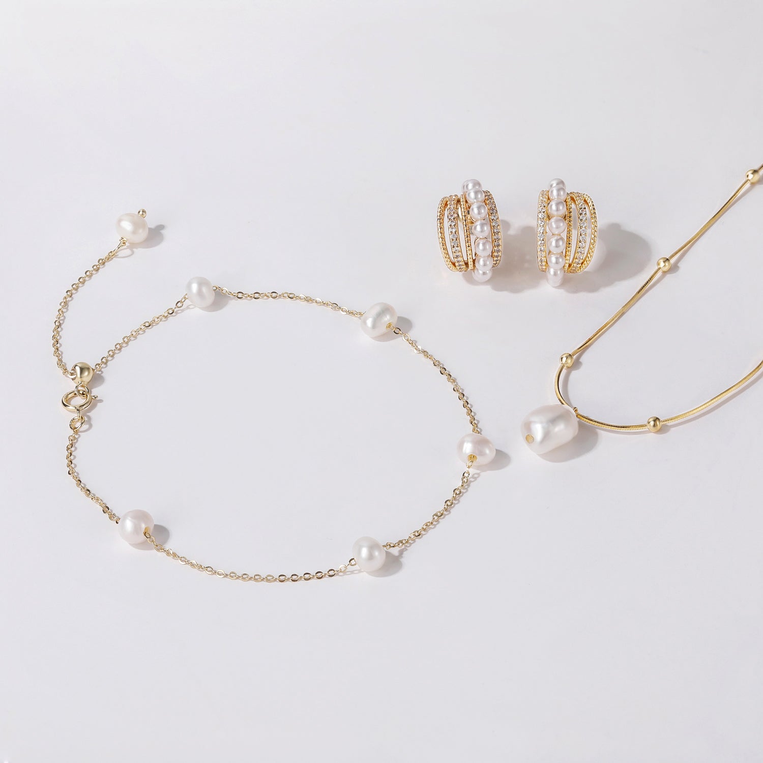 pearl bracelet, gold plated, mom bracelet, bracelet for women