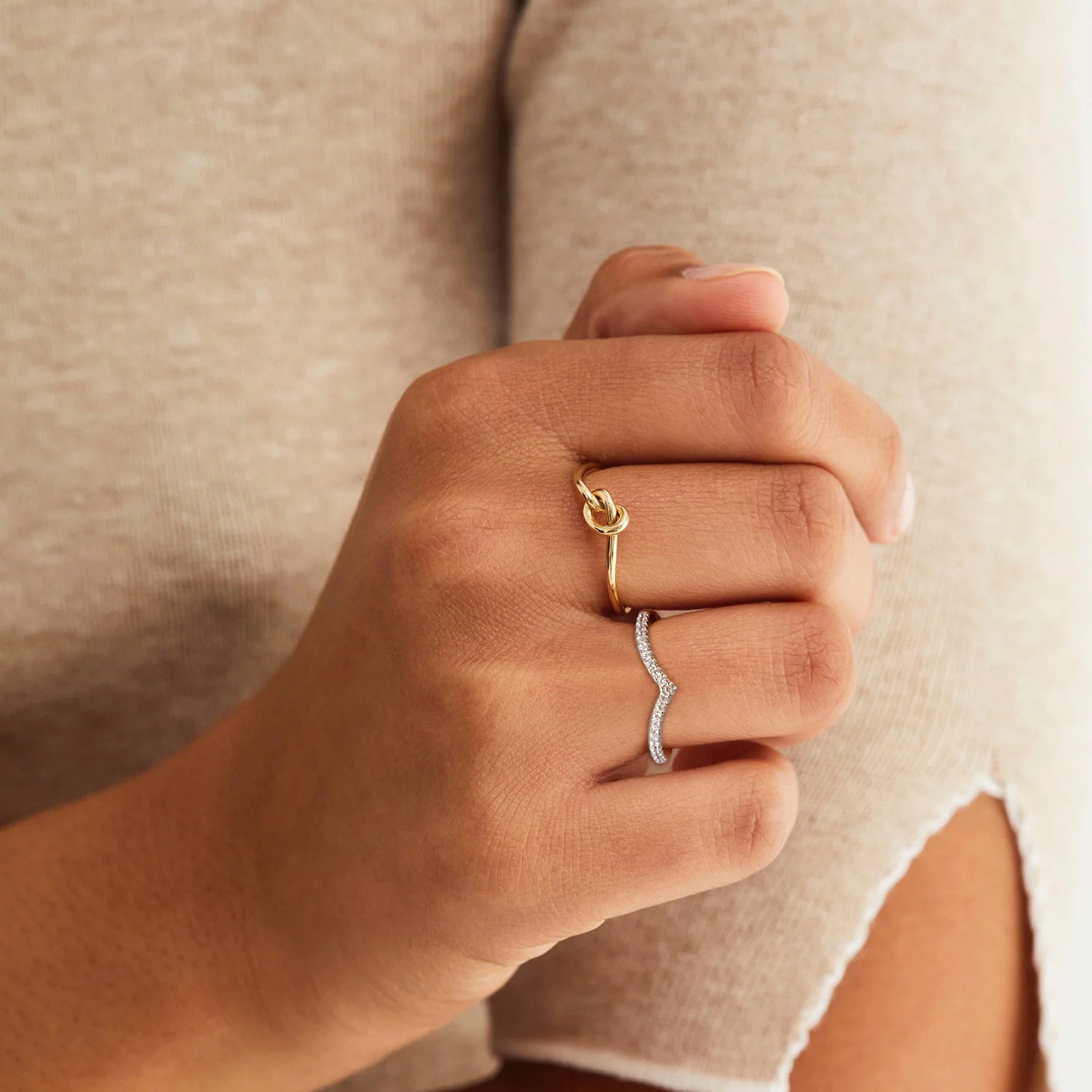 v shaped rings, s925 v shaped ring for women, sterling silver stackable ring, womens eternity ring, sterling silver eternity ring, sterling silver eternity ring, eternity band engagement ring