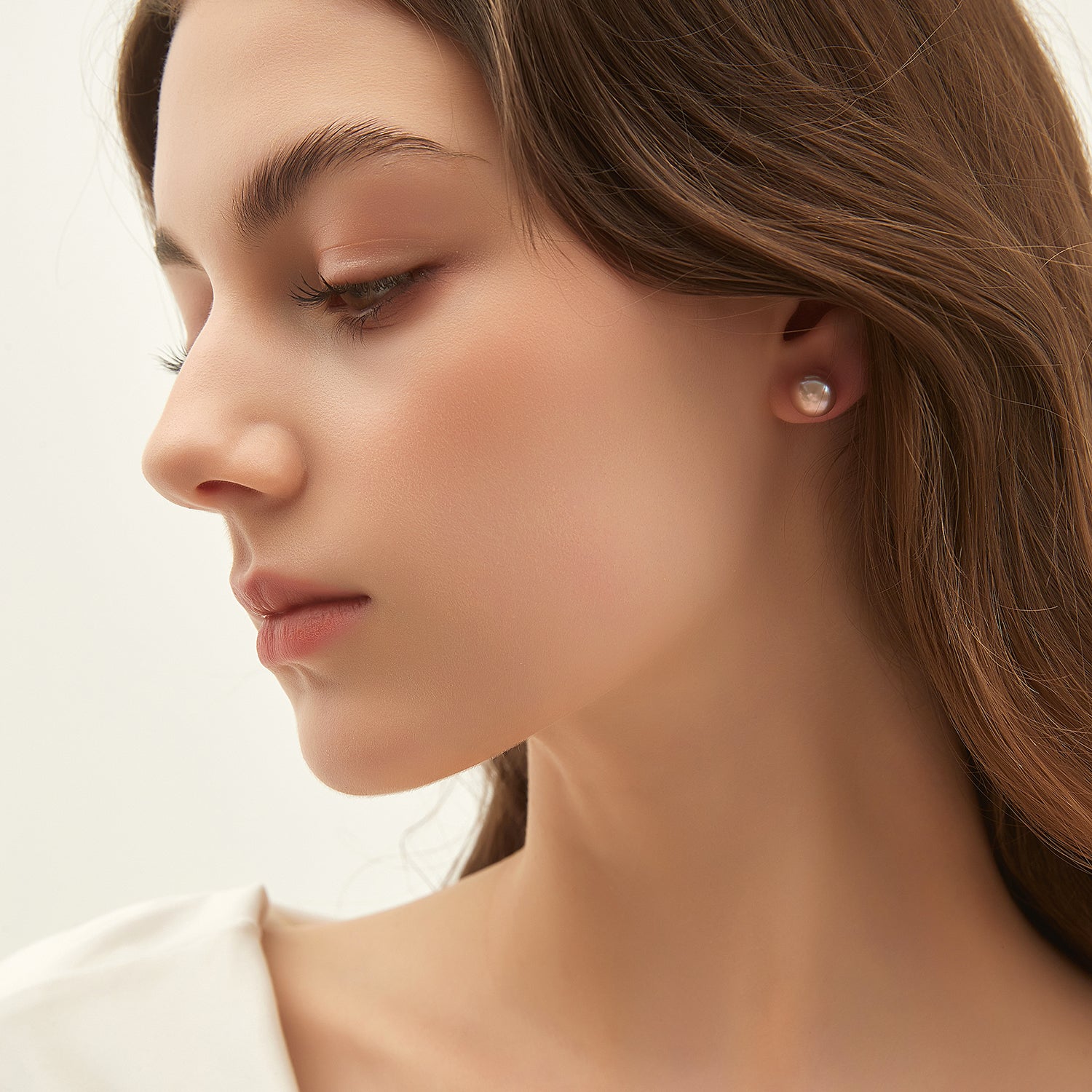 9mm purple pearls, purple pearls, pearl stud earrings, earrings in purple, gold earrings, 925 sterling silver posts, pearl bridal earrings