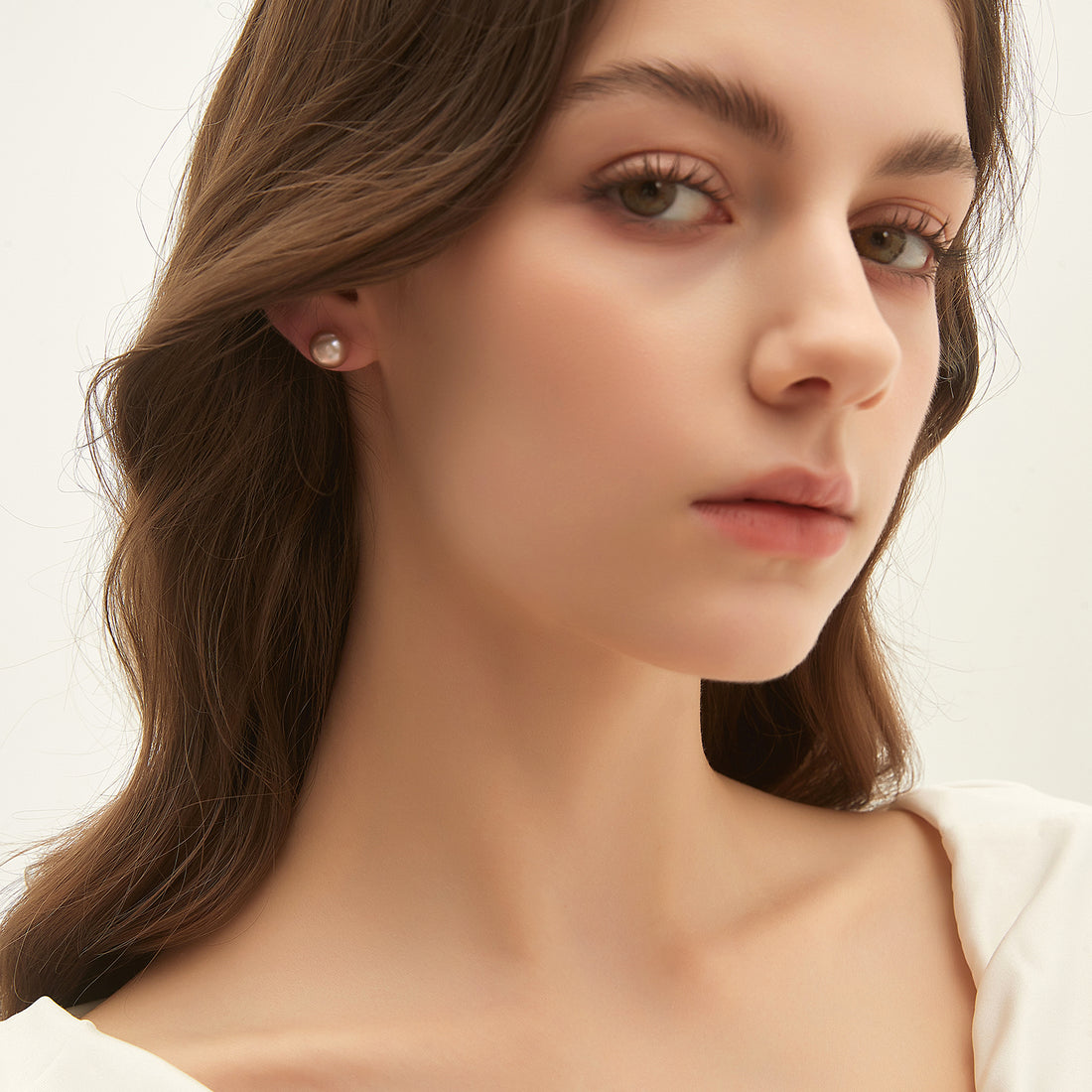 gold earrings, 925 sterling silver posts, pearl bridal earrings, freshwater pearl earrings, pearl wedding earrings