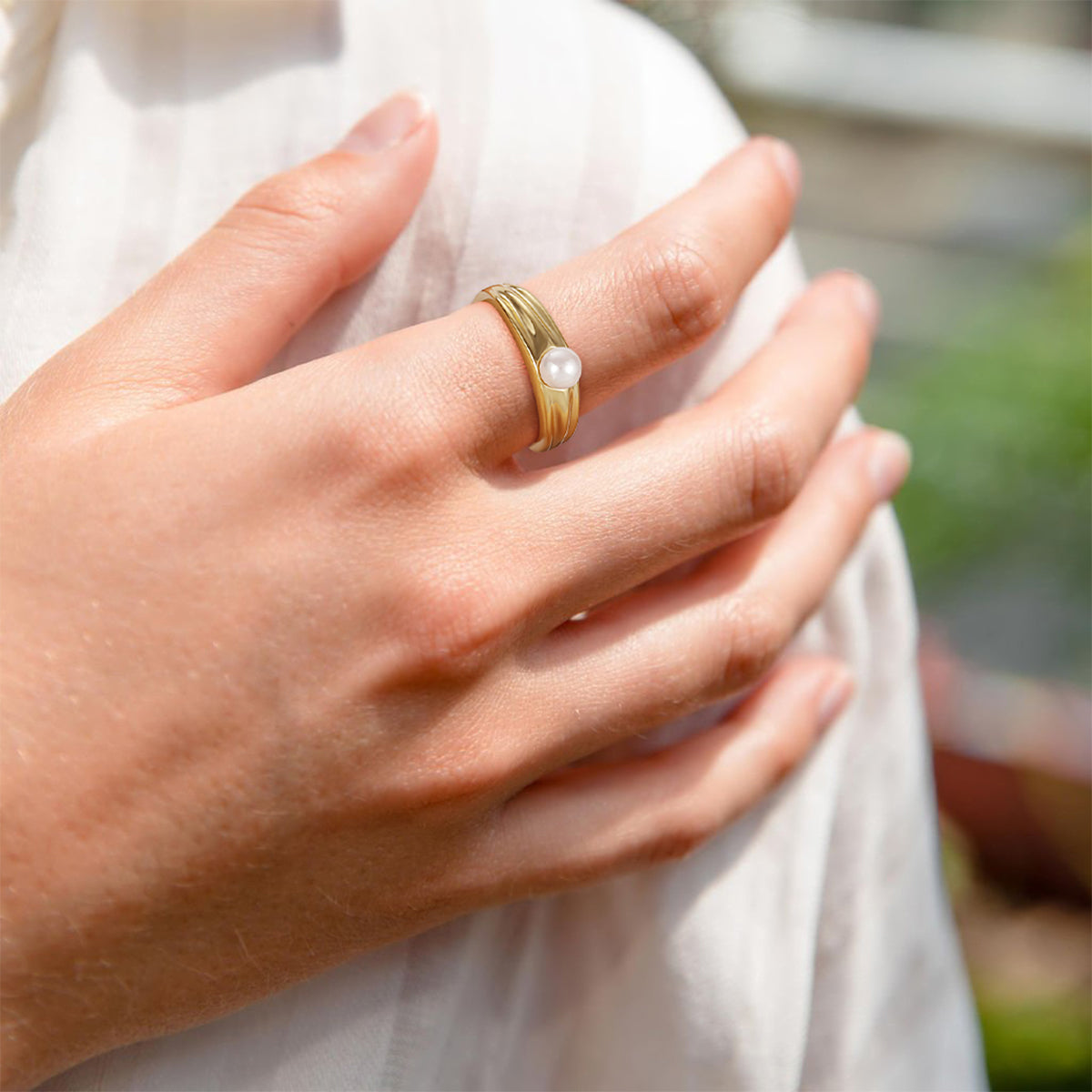 gold and pearl ring, pearl engagement ring, mother of pearl ring, pearl proposal ring
