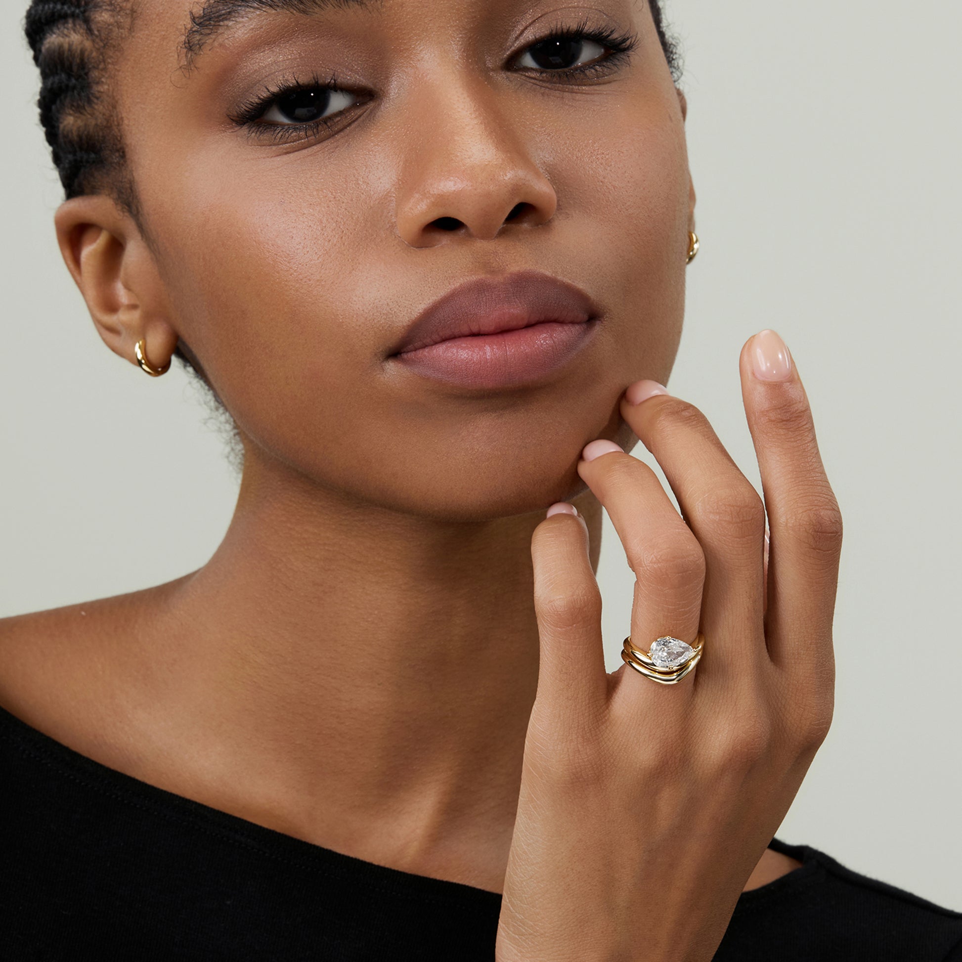 pear cut rings set, eamti, travel ring, eamti jewelry,  cz travel rings, travel engagement rings, zirconia jewelry affordable, fake rings for travel